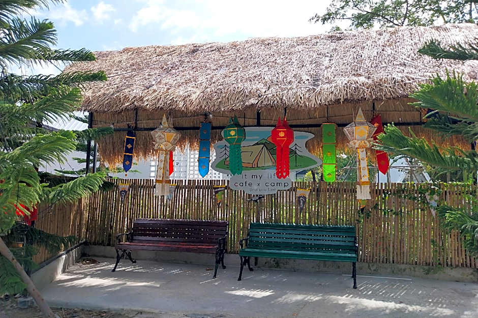 It my life cafe x camp