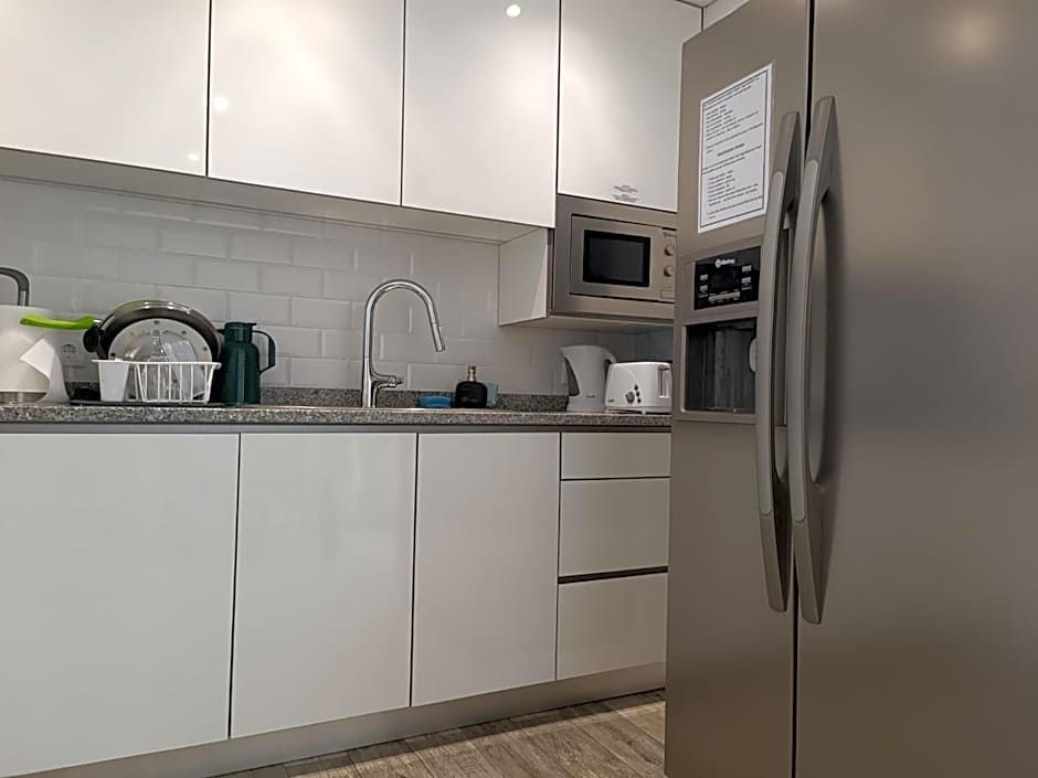 Cachinnans Hostel & Apartments