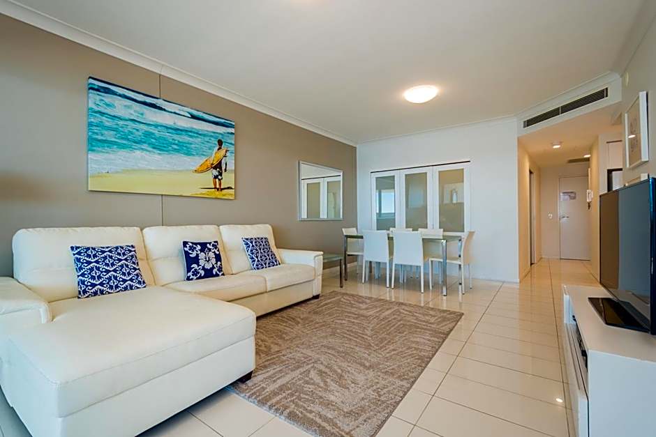 Silvershore Apartments on the Broadwater