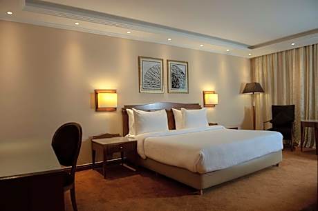 Executive Room with Lounge Access