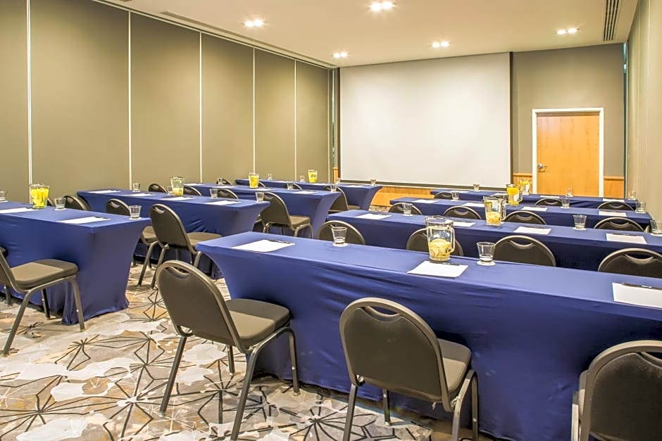 Fiesta Inn Express Ciudad de México Forum Buenavista
