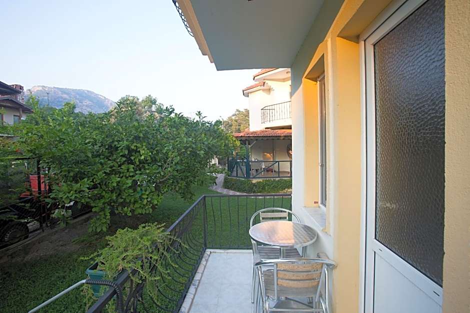 Dedeminn Garden Hotel