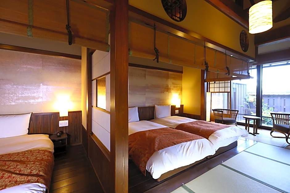 Photo 1 of 5 of Premium Villa