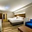 Holiday Inn Express & Suites Lexington Park California By IHG