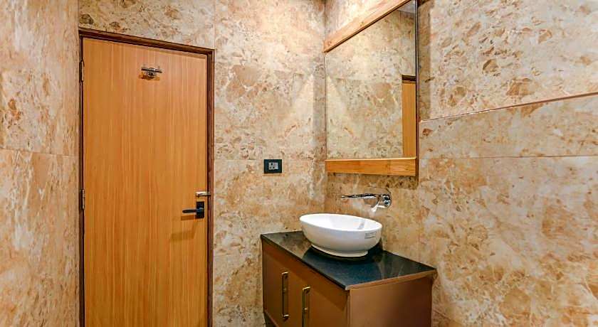 Summit Montana Suites & Spa at Mall