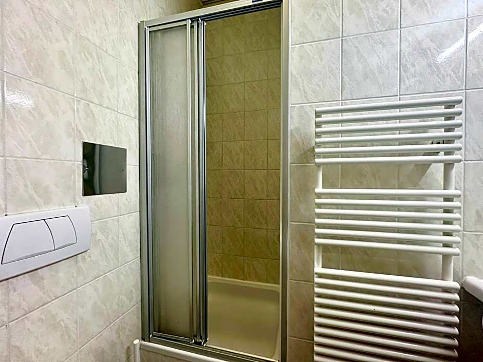 Very Central, 3 min to Metro