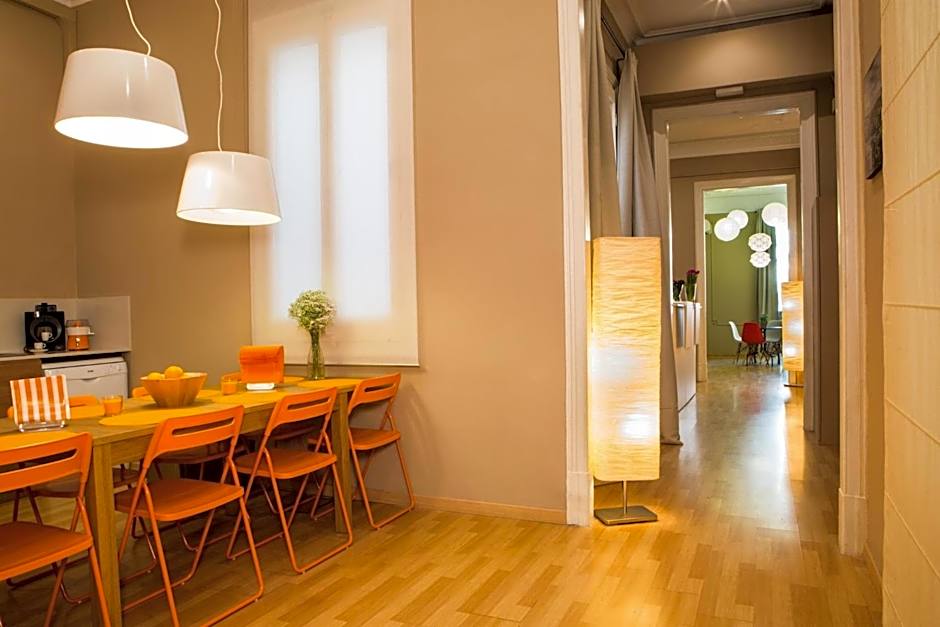 Born Barcelona Hostel