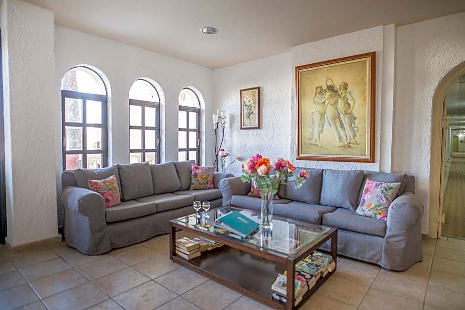 Creta Residence