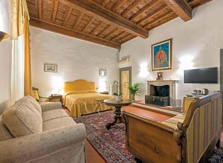 Extra Large Room