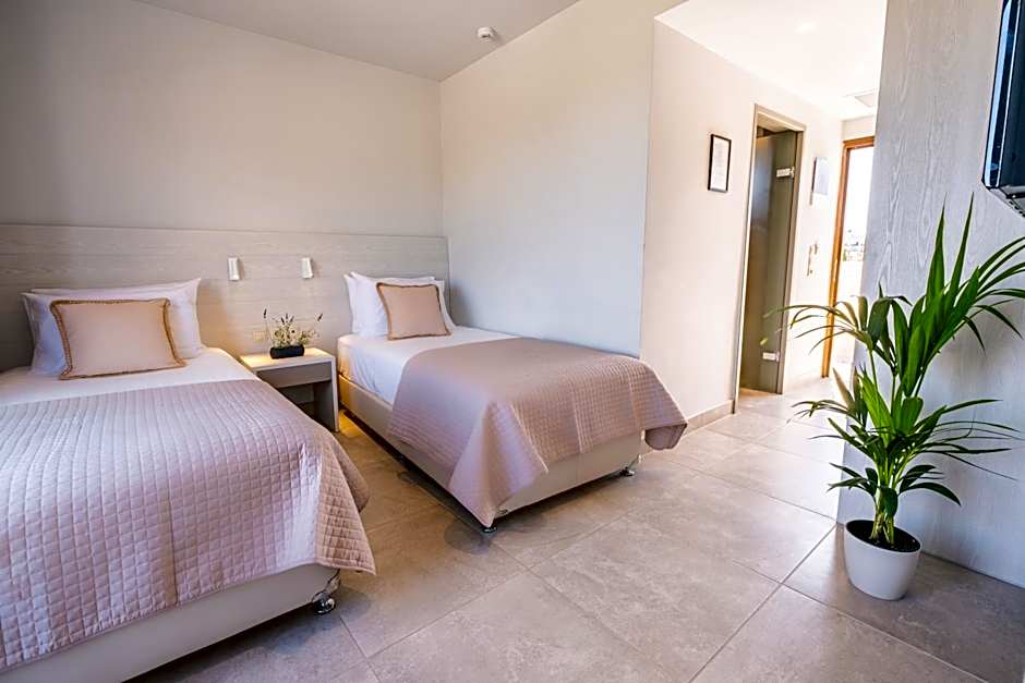 Porto Bello Beach Hotel