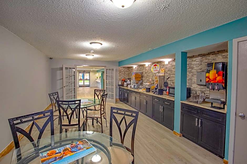 Super 8 by Wyndham Rockford I-90/Casino District