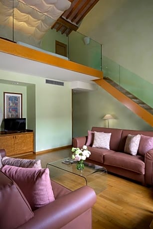 Suite - Annex