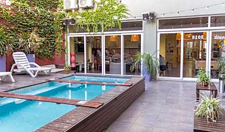 Circus Hostel