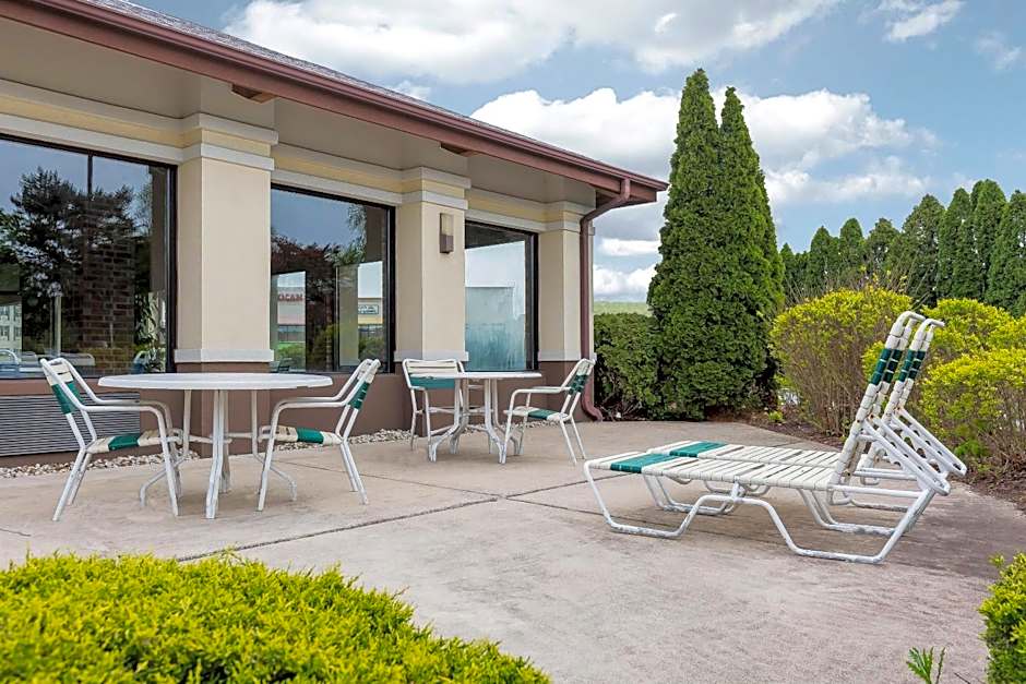 Quality Inn Sycamore - DeKalb