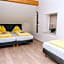 Ferienwohnungen und Zimmer Yassi