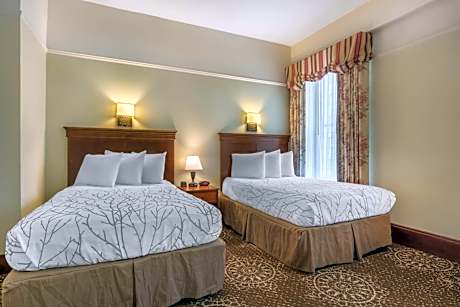 Double Room with Two Double Beds and City View - Non-Smoking