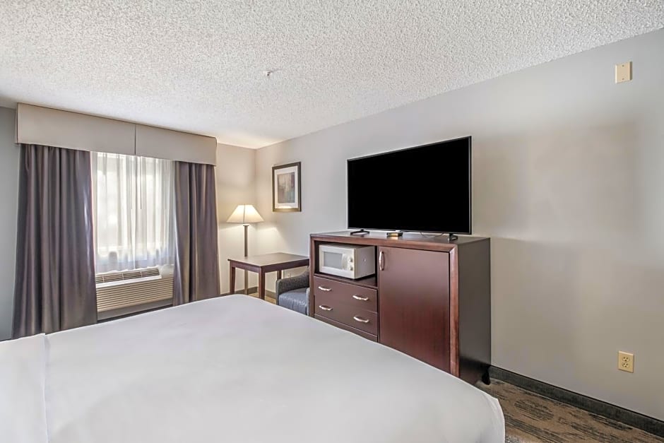 Red Lion Inn & Suites Sequim