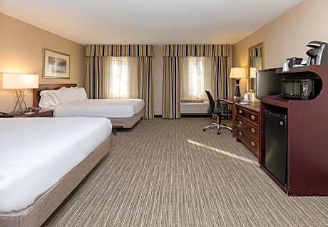 Queen Room with Two Queen Beds