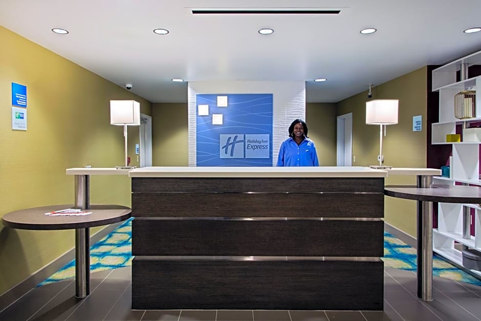 Holiday Inn Express and Suites Carlisle Harrisburg