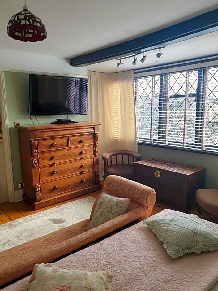 Harry's bed and breakfast