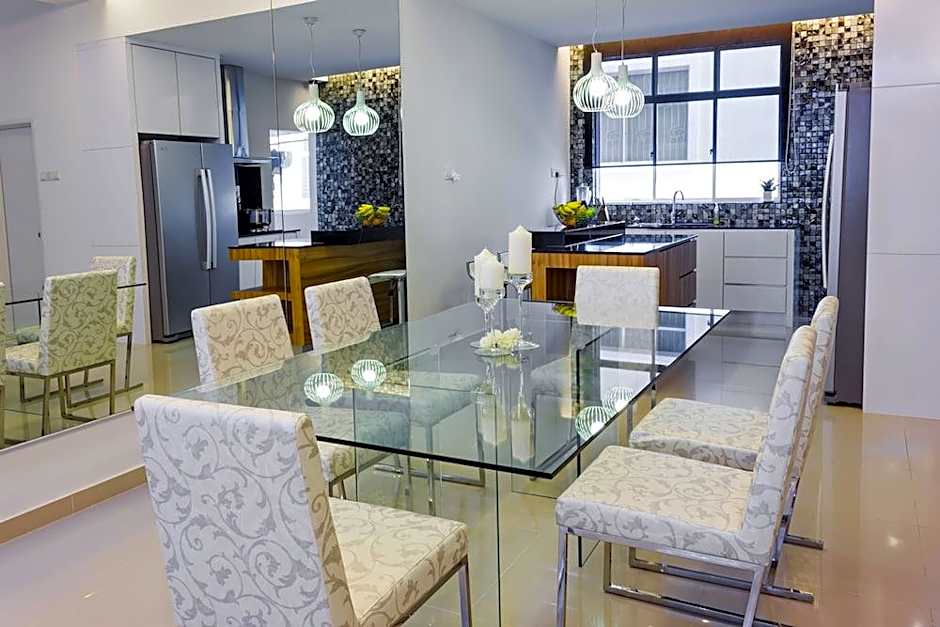 Shamrock Beach Villas Penang Seaview