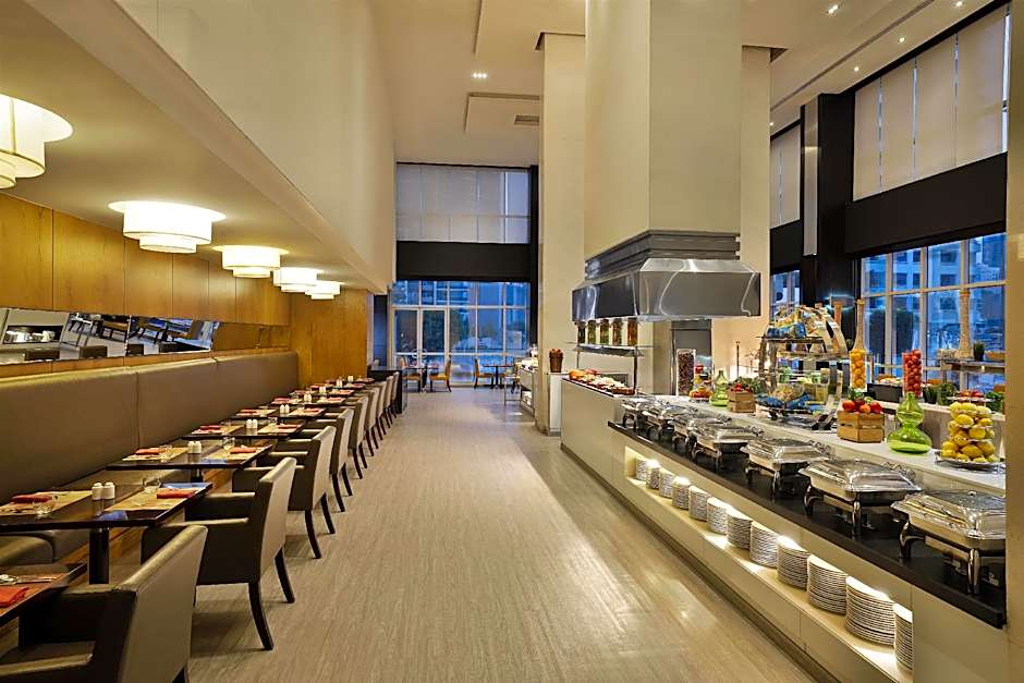 Radisson Blu Hotel, Dubai Barsha Heights