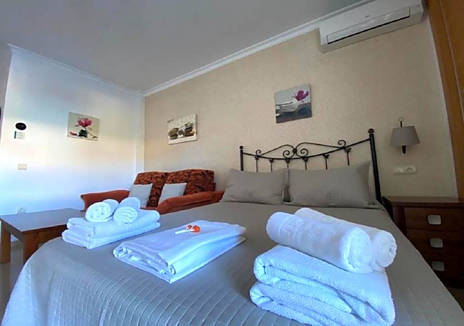 Apartamentos Benal Beach Group