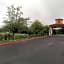 Luxury Inn and Suites Seaworld