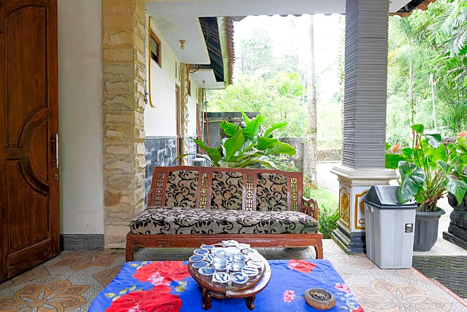 RedDoorz near Museum Gunung Merapi