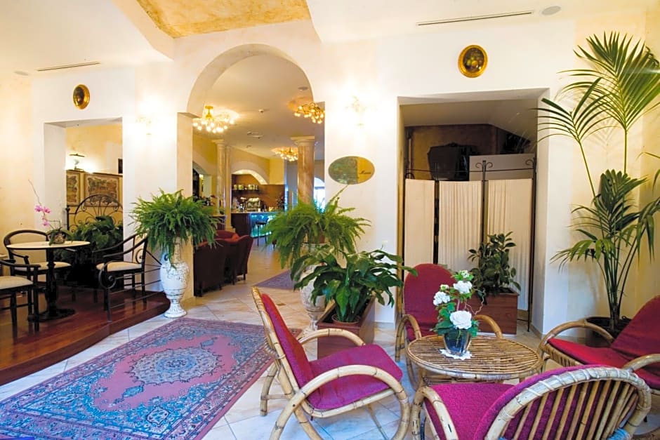 Hotel Rosa Maria Elite