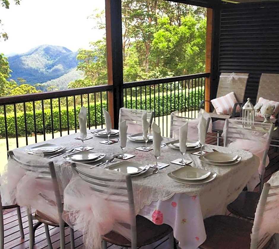 Mapleton Falls Accommodation