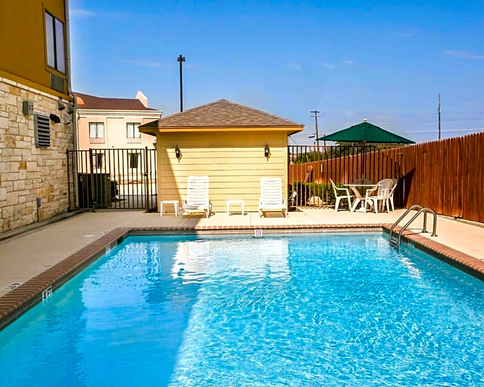 Sleep Inn & Suites near Palmetto State Park