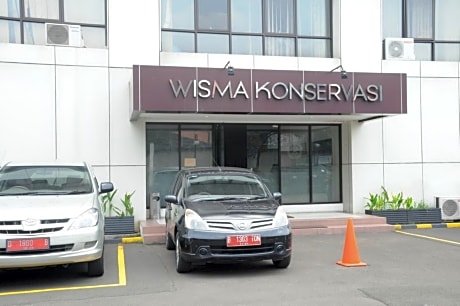 Wisma Konservasi by ZUZU