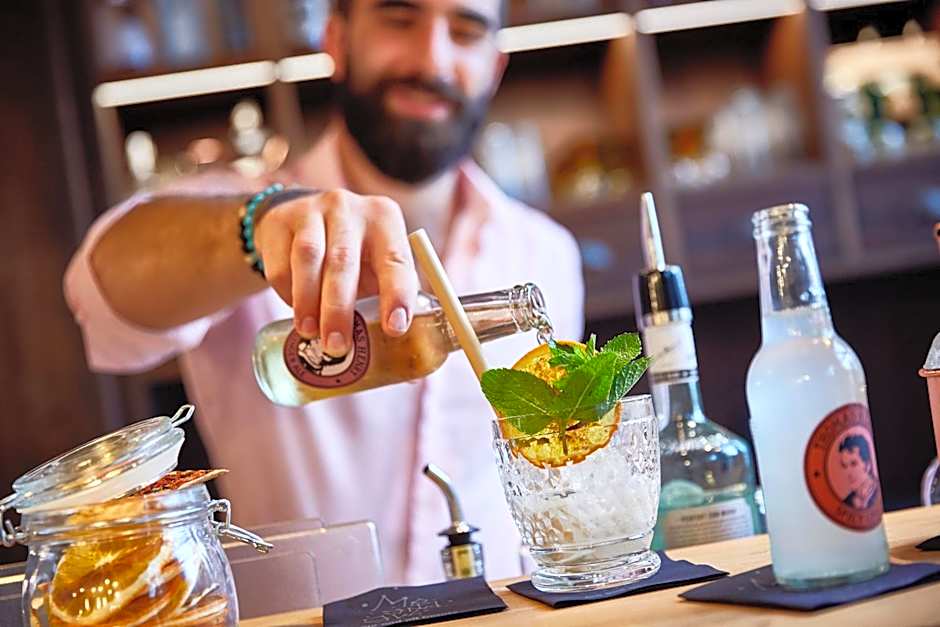 me and all hotel Mainz, by Hyatt