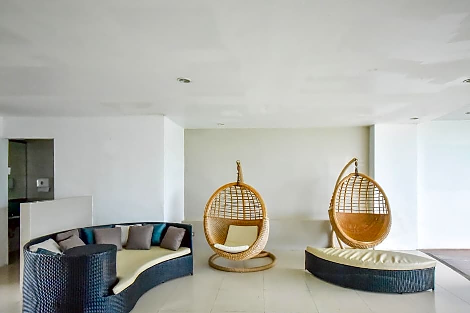 Royal Beach View Suites