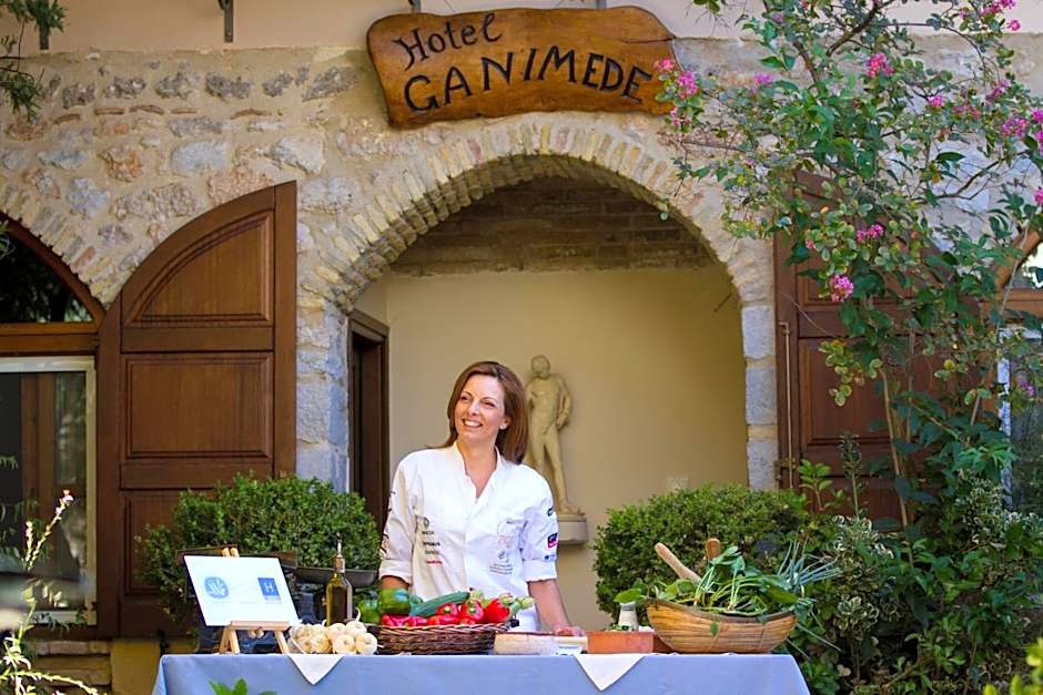 Ganimede Hotel, Galaxidi