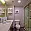 Hampton Inn By Hilton East Aurora