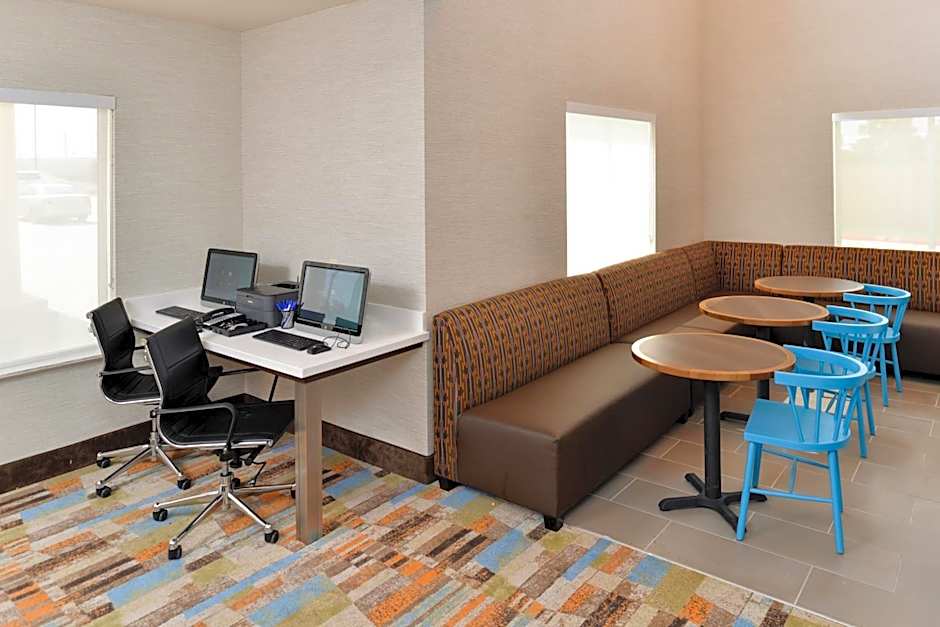 Holiday Inn Express Tomball By IHG