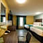 Hawthorn Extended Stay by Wyndham Saint Robert