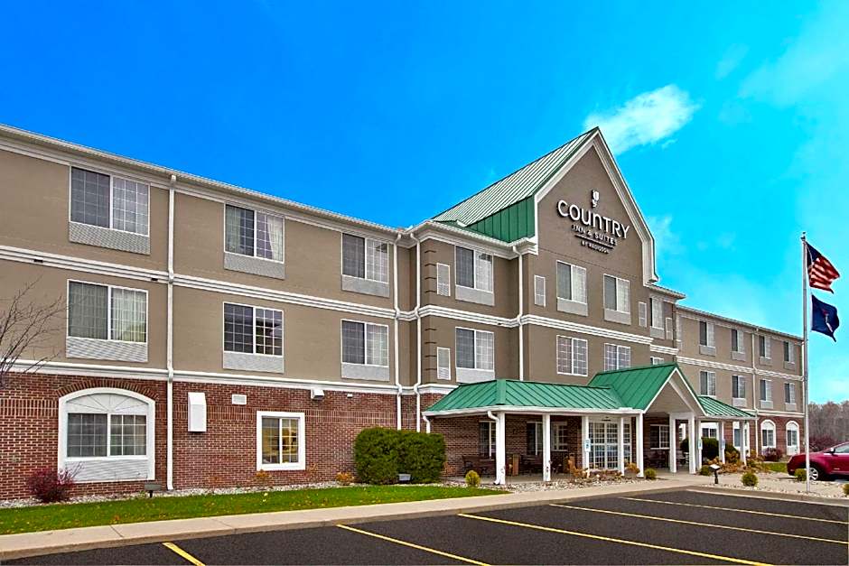 Country Inn & Suites by Radisson, Big Rapids, MI