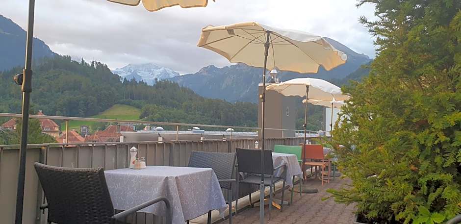 Hotel Merkur - West Station