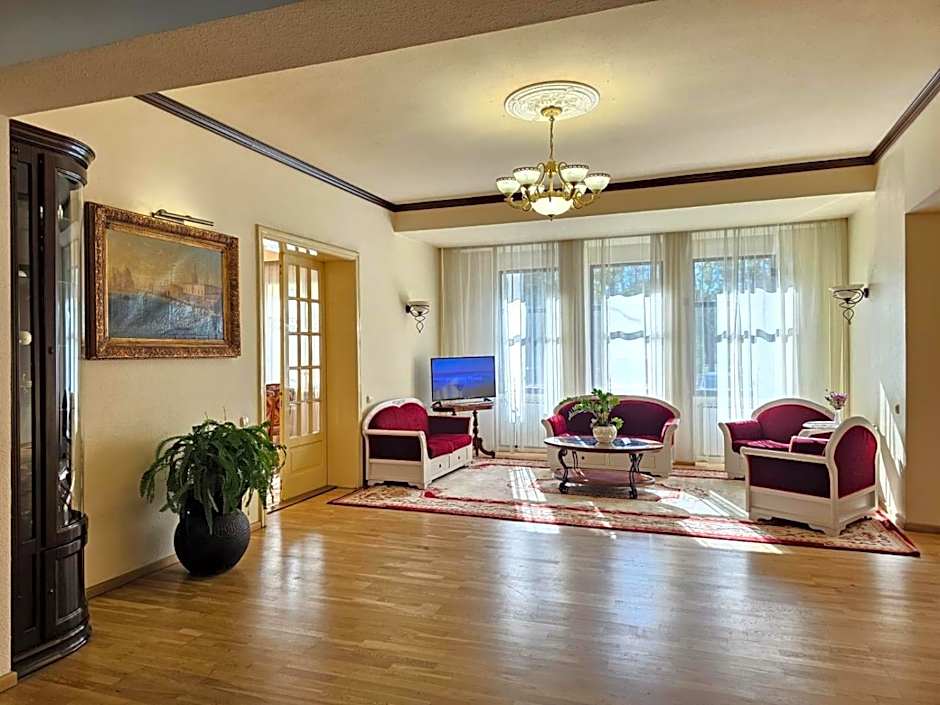 The Elite - Oradea's Legendary Hotel