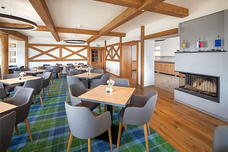 Hotel Granit Smrekovica