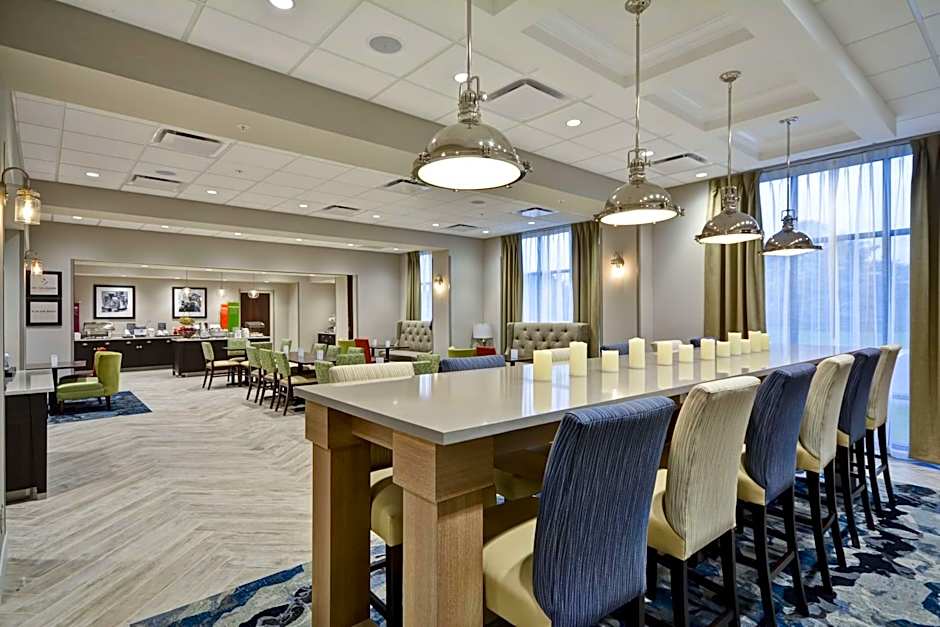Hampton Inn By Hilton Livonia Detroit