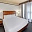 Hilton Garden Inn Milwaukee Downtown