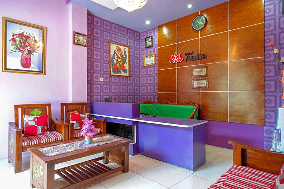 RedDoorz @ Hotel Aulia Majene