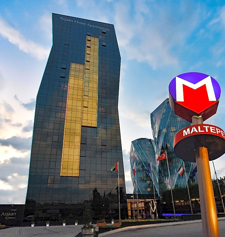 Burgu Arjaan by Rotana