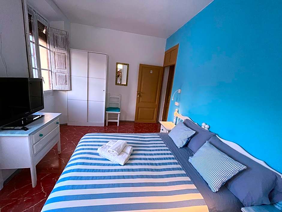 P&R hostals Can Tort