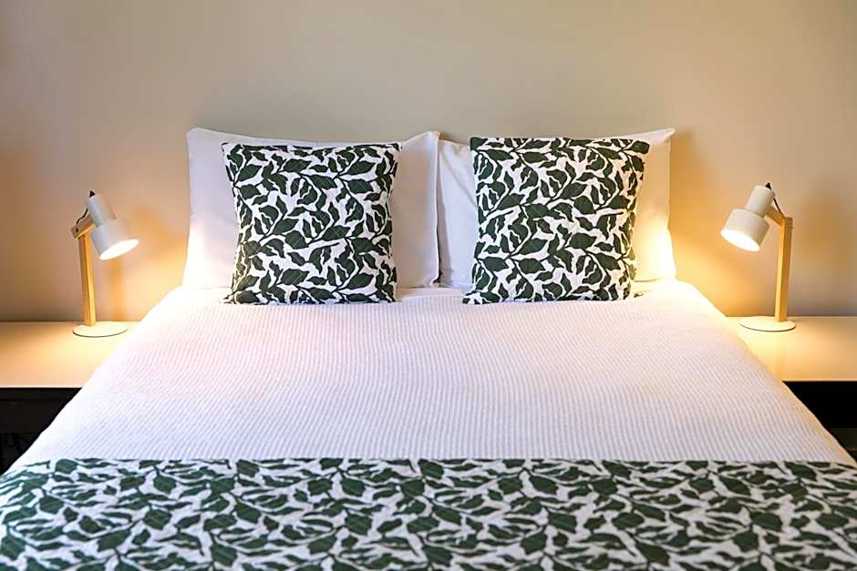 Alpine Lake Motor Lodge