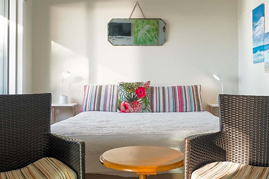 Driftwood Lodge Beachfront, Cable Bay Stays, Cable Bay, Northland